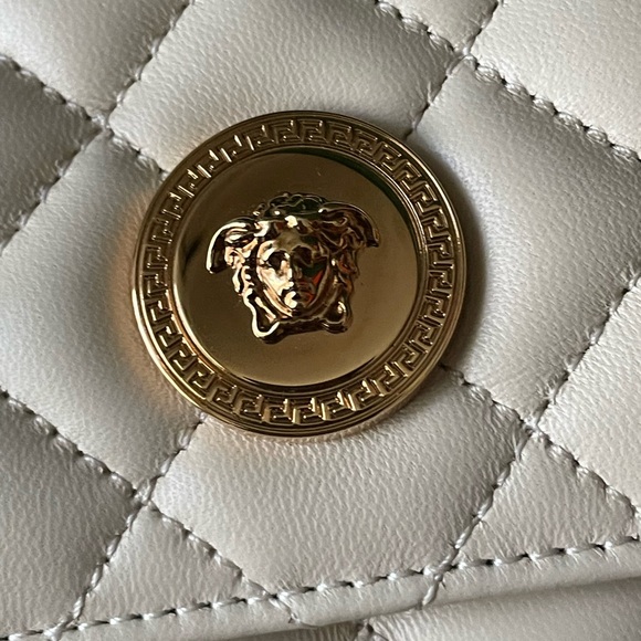 Versace Medusa Cream Quilted Clutch/Shoulder Bag Brand New - Picture 8 of 8
